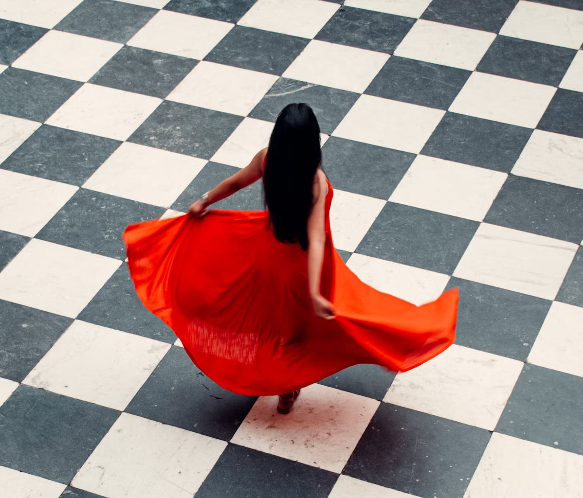 IELTS Speaking part 1 - Topic Dancing: Bài mẫu và từ vựng