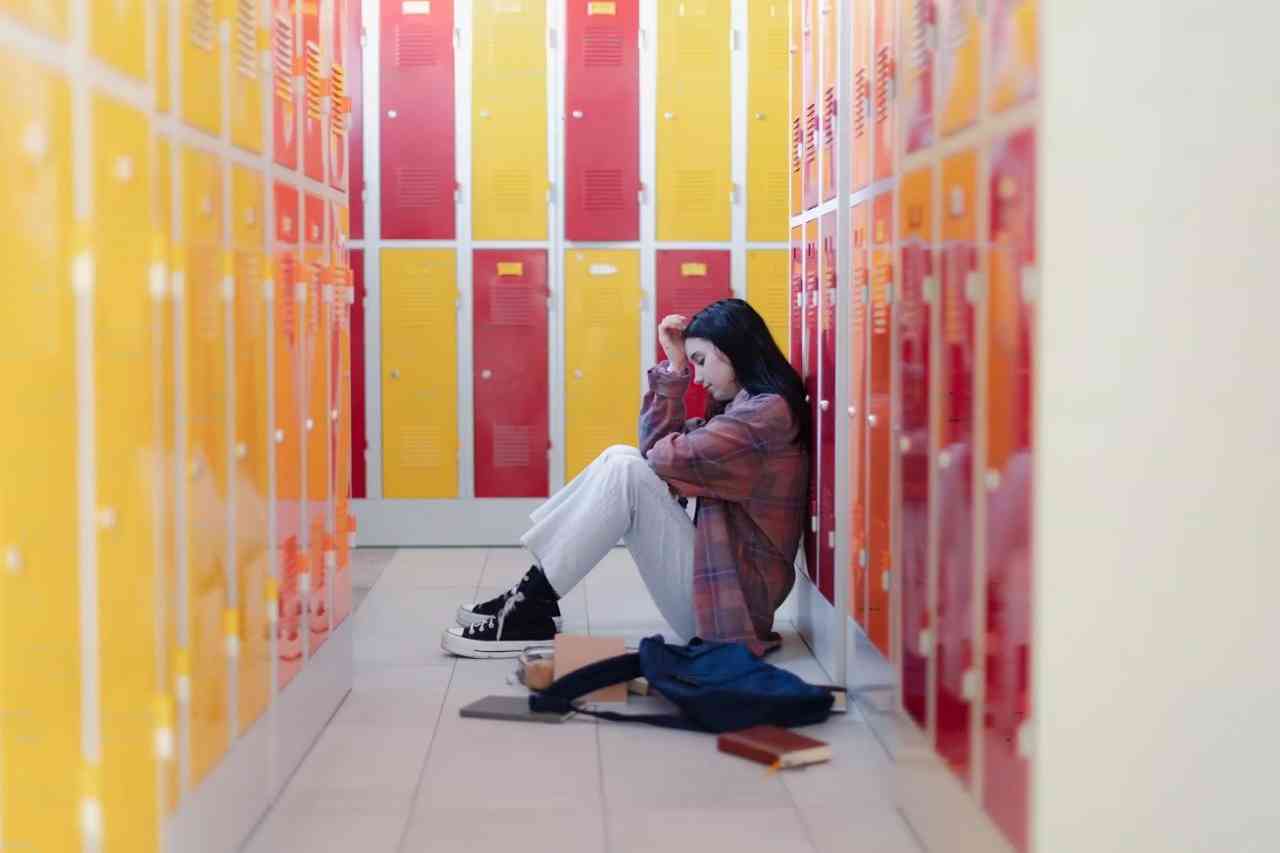 Bài mẫu IELTS Speaking part 2: Describe a time when you felt pressure from others to do something you didn’t want to do