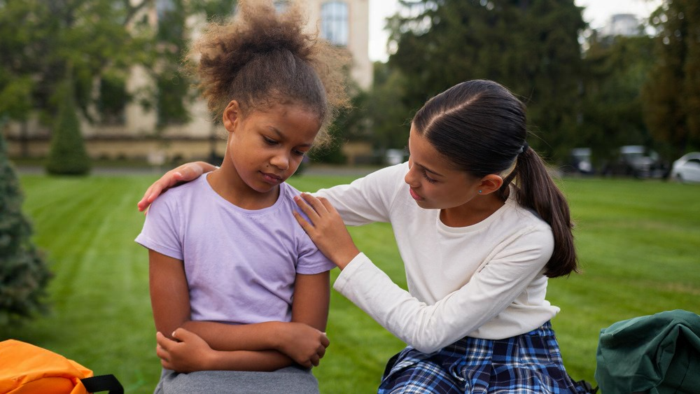 Bài mẫu IELTS Speaking part 2: Describe a time you do something guilty to a person in your family