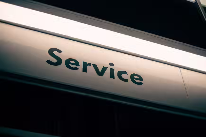 IELTS Speaking part 3 - Topic Free Services: Bài mẫu và từ vựng