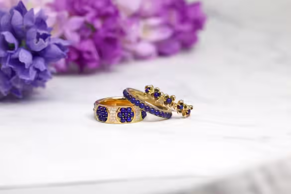 IELTS Speaking part 1 - Topic Wearing Jewelry: Bài mẫu và từ vựng