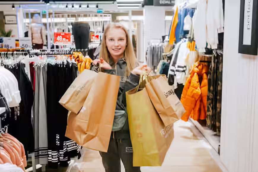 IELTS Speaking part 3 - Topic Shopping Problems: Bài mẫu và từ vựng