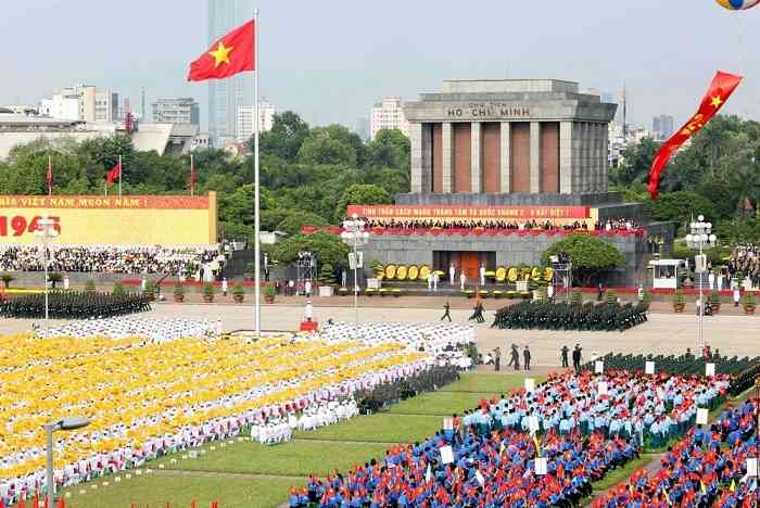IELTS Speaking part 3 - Topic National Celebrations: Bài mẫu và từ vựng