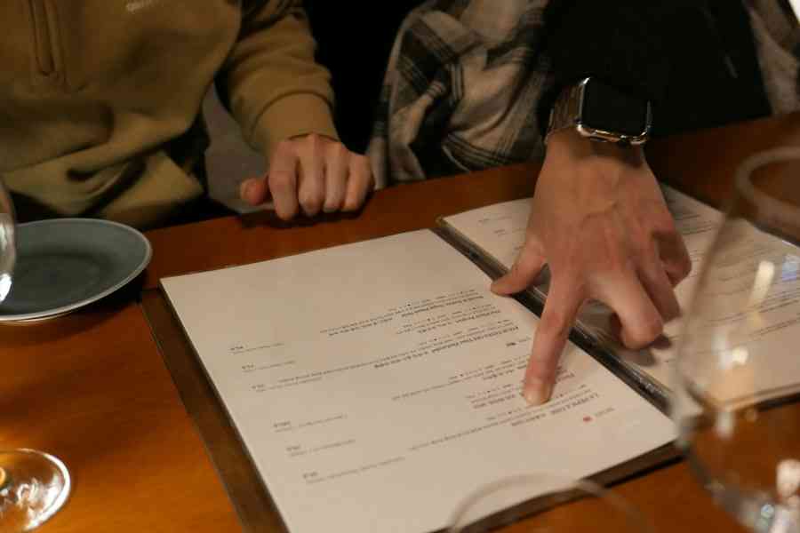 Restaurant recommendation IELTS Listening Answers With Audio, Transcript, And Explanation
