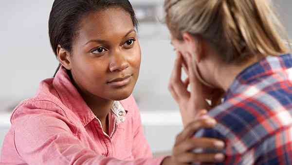 Bài mẫu IELTS Speaking part 2: Describe a person who persuaded you to do something