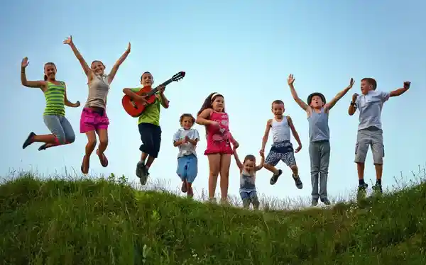 Real IELTS Writing Task 2 - Topic Social issues (Youth development priorities) & sample band 8.5+