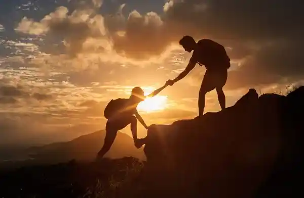 Bài mẫu IELTS Speaking part 2: Describe a person who inspired you to do something interesting.