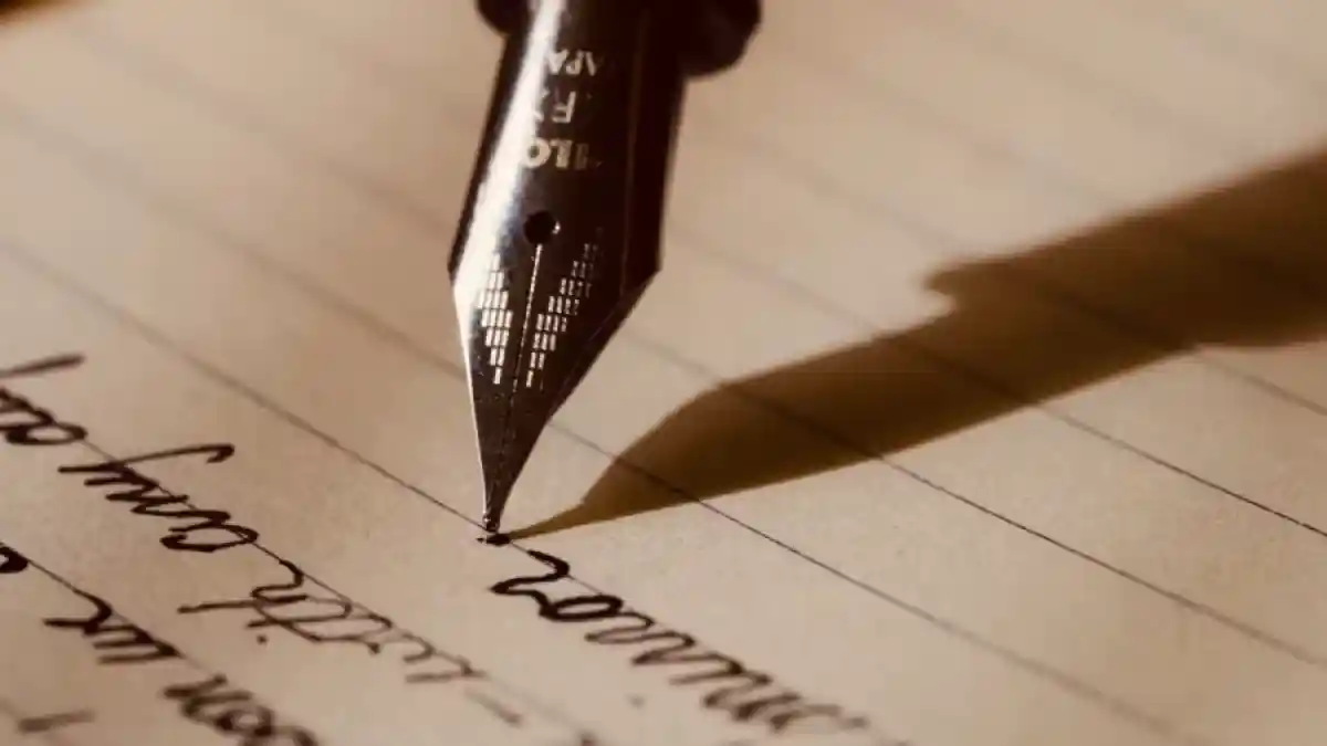 IELTS Speaking part 1 - Topic Writing: Bài mẫu và từ vựng - Bài 1