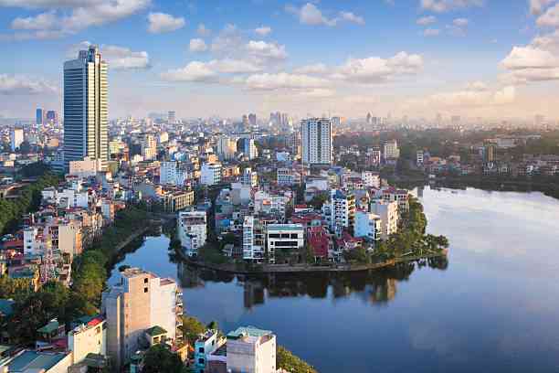 IELTS Speaking part 1 - Topic The area you live in: Bài mẫu và từ vựng - Bài 2