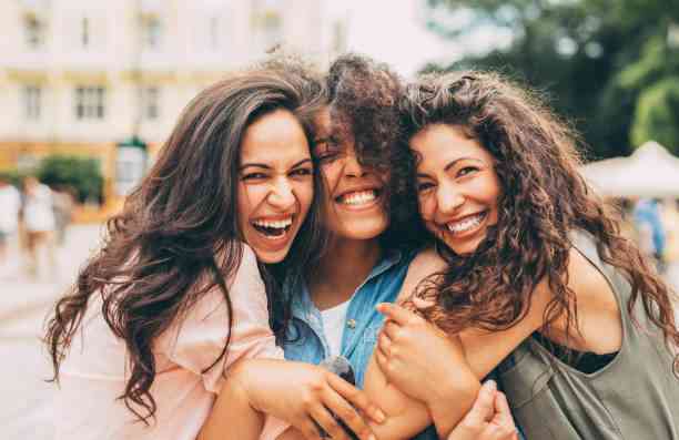 Bài mẫu IELTS Speaking part 2: Describe a person you disliked at first but ended up being friends with