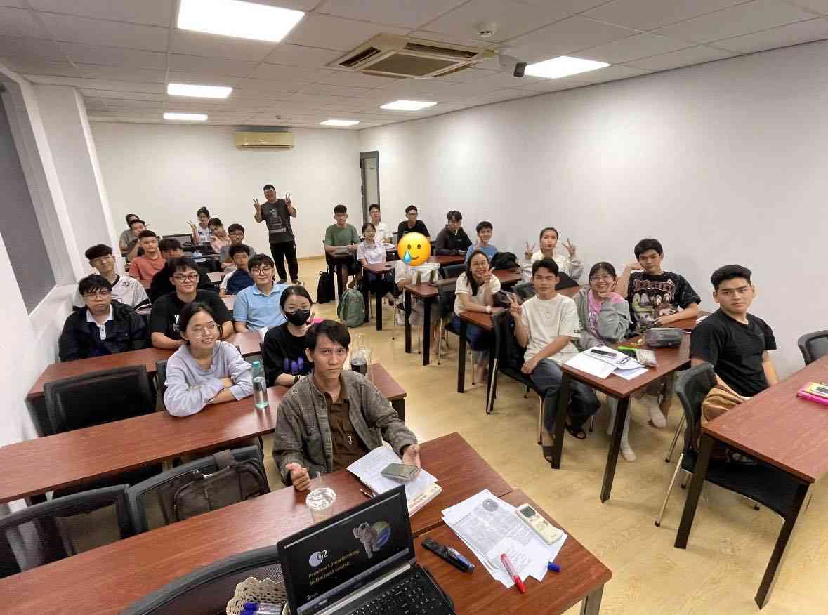 Lớp học thầy Kỳ Vinh Hiển