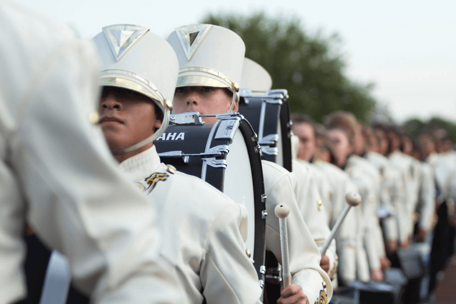 Từ Vựng Bài Nghe Background On School Marching Band